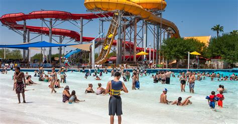 wet'n'wild phoenix photos|hurricane harbor phoenix photos.